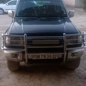 Mitsubishi Pajero 1998