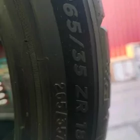 265 35 18