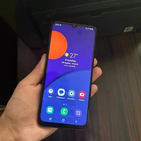 samsung m12