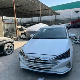 Hyundai Elantra 2020