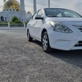 Nissan Sunny 2014