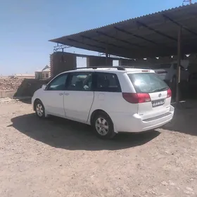 Toyota Sienna 2005