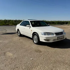 Toyota Camry 2000