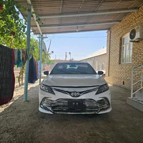 Toyota Camry 2022