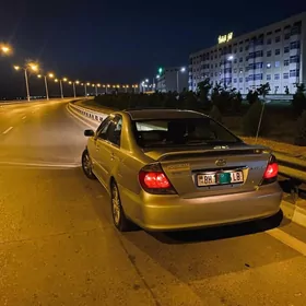 Toyota Camry 2004