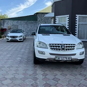 Mercedes-Benz ML350 2008