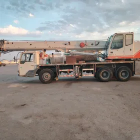 Zoomlion ZLT2000V4 2009