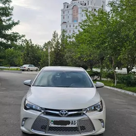 Toyota Camry 2016