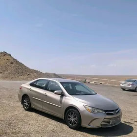 Toyota Camry 2017
