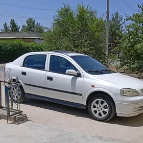 Opel Astra 2000