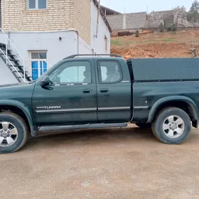 Toyota Tundra 2002