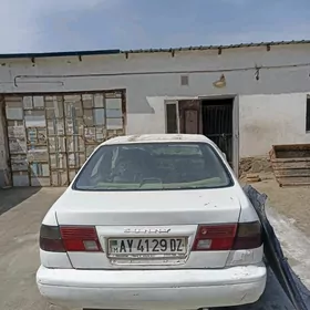Nissan Sunny 1999