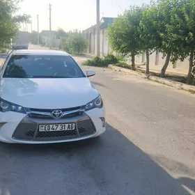 Toyota Camry 2016