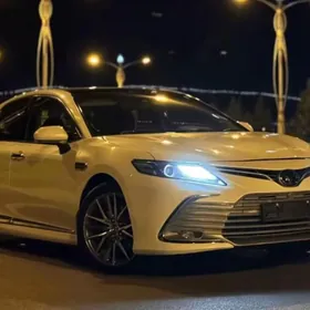 Toyota Camry 2020