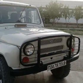 UAZ 469 2002