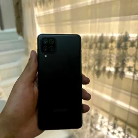 Samsung A12