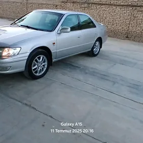 Toyota Camry 2000