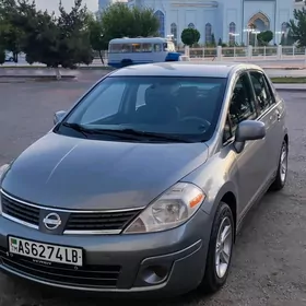 Nissan Versa 2010