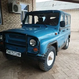 UAZ 469 2000