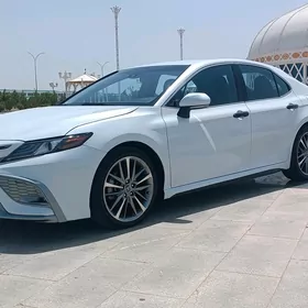 Toyota Camry 2020