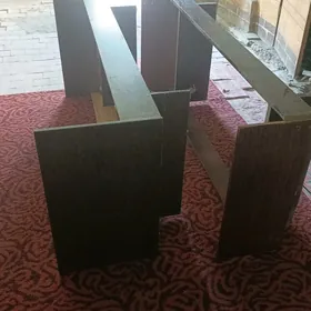 Кровати