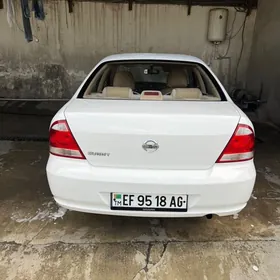 Nissan Sunny 2011