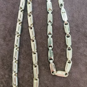 gyzyl bolt