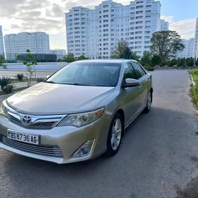 Toyota Camry 2014