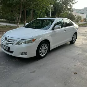 Toyota Camry 2010