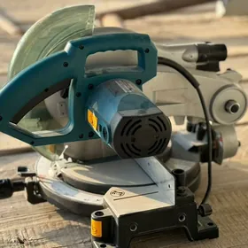 Makita