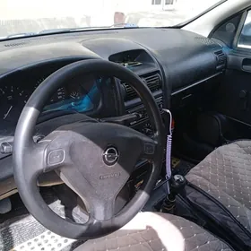 Opel Astra 1998