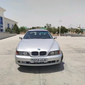 BMW E39 2000