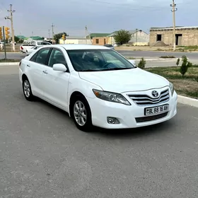 Toyota Camry 2011
