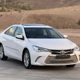 Toyota Camry 2015