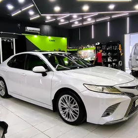 Toyota Camry 2018