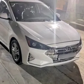 Hyundai Elantra 2019
