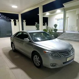 Toyota Camry 2010