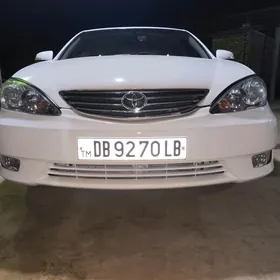 Toyota Camry 2004