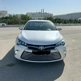 Toyota Camry 2015