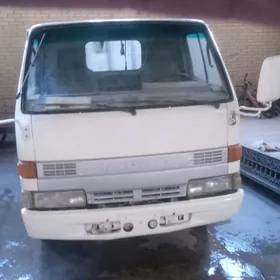 Isuzu Elf 1995