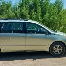 Toyota Sienna 2009