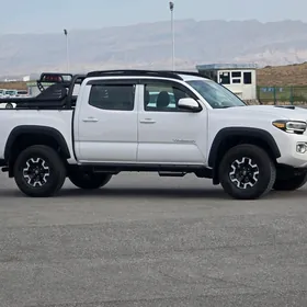 Toyota Tacoma 2024