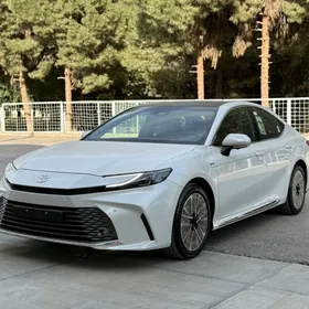 Toyota Camry 2025