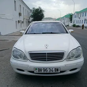 Mercedes-Benz S-Class 2001