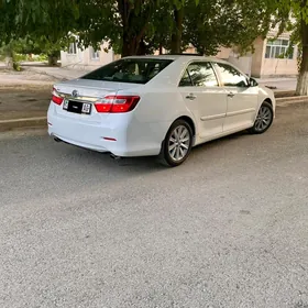 Toyota Camry 2014
