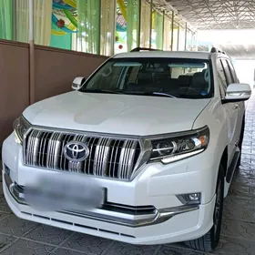Toyota Land Cruiser Prado 2022