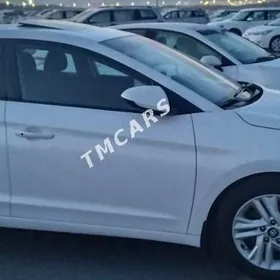 Hyundai Elantra 2019