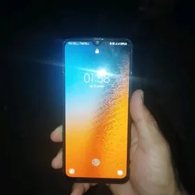 Samsung A50 8/128gb