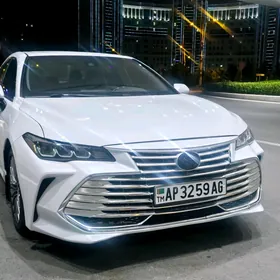 Toyota Avalon 2019