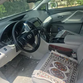 Toyota Venza 2013